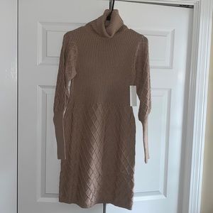 Brand - Red Dress, Size - Medium, Color - Tan, New with tags